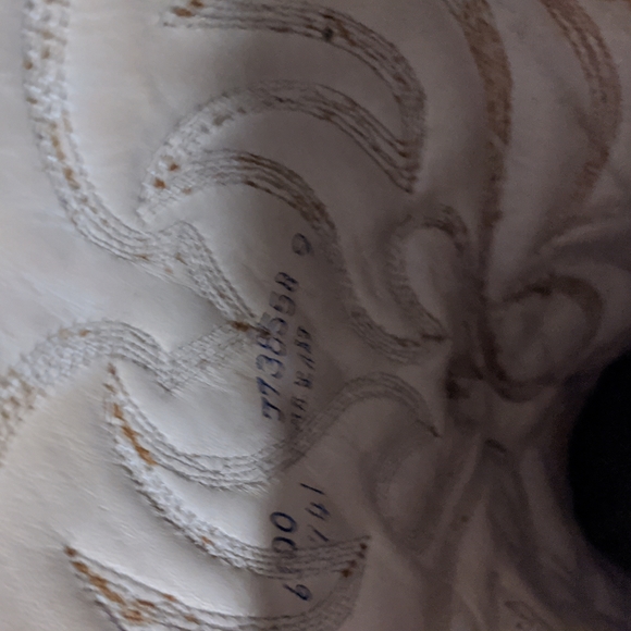 Brown cowboy boots - Picture 2 of 6